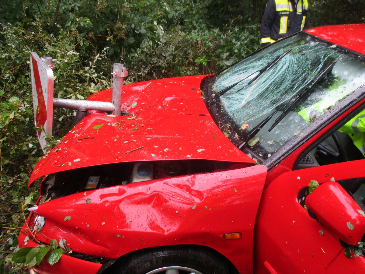 POL-PDKL: Verkehrsunfall mit zwei Verletzten