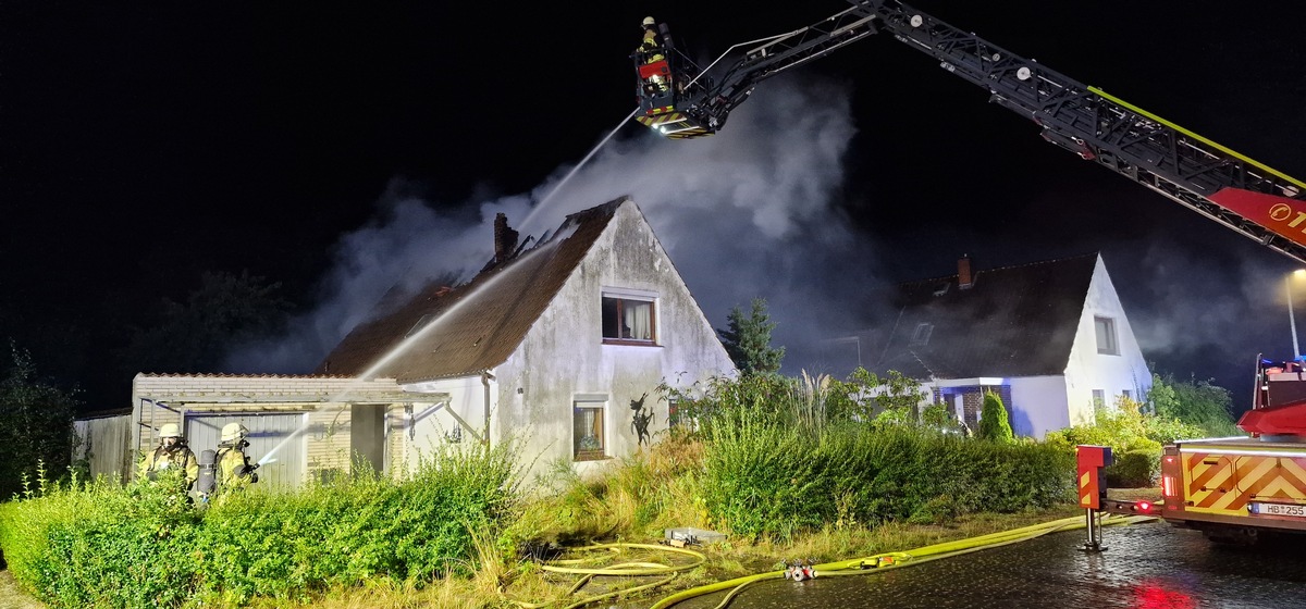 FW Bremerhaven: Zahlreiche unwetterbedingte Einsätze im Stadtgebiet Bremerhaven - Vorbereitende Maßnahmen zeigen Wirkung.