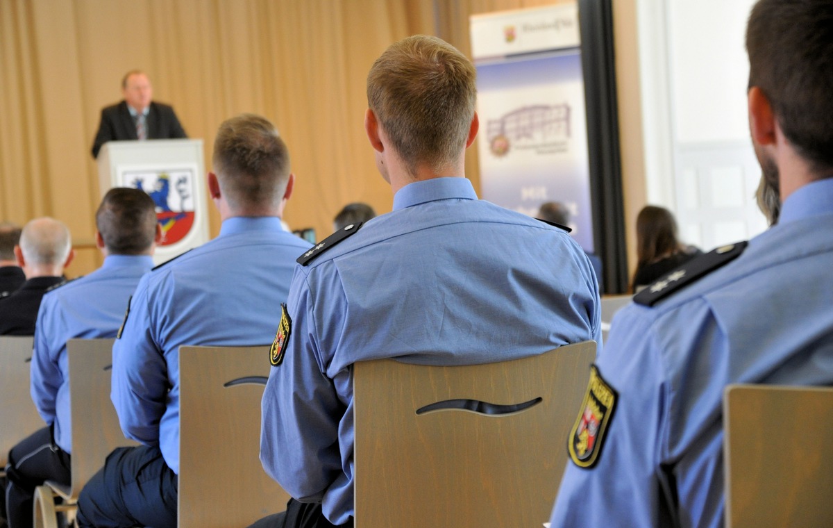 POL-PDKL: &quot;Sternstunde&quot; für die Polizei