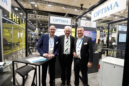 Kretschmann und Hoffmeister-Kraut besuchen OPTIMA auf der Hannover Messe