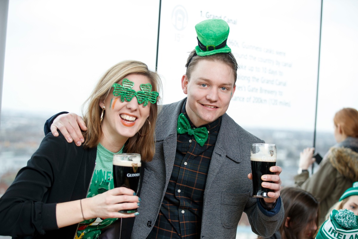 St. Patrick&#039;s Day 2020: Partystimmung mit Guinness und Greenings