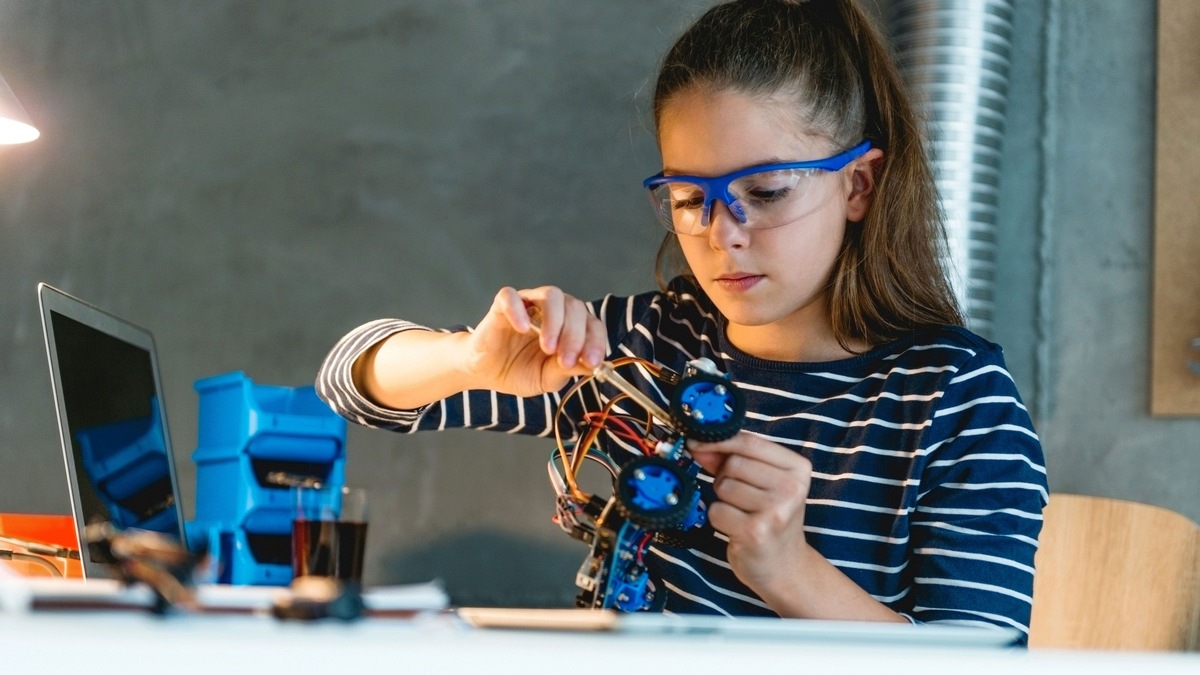 FHNW; Fachhochschule Nordwestschweiz: Nationaler Zukunftstag 2022 an der FHNW