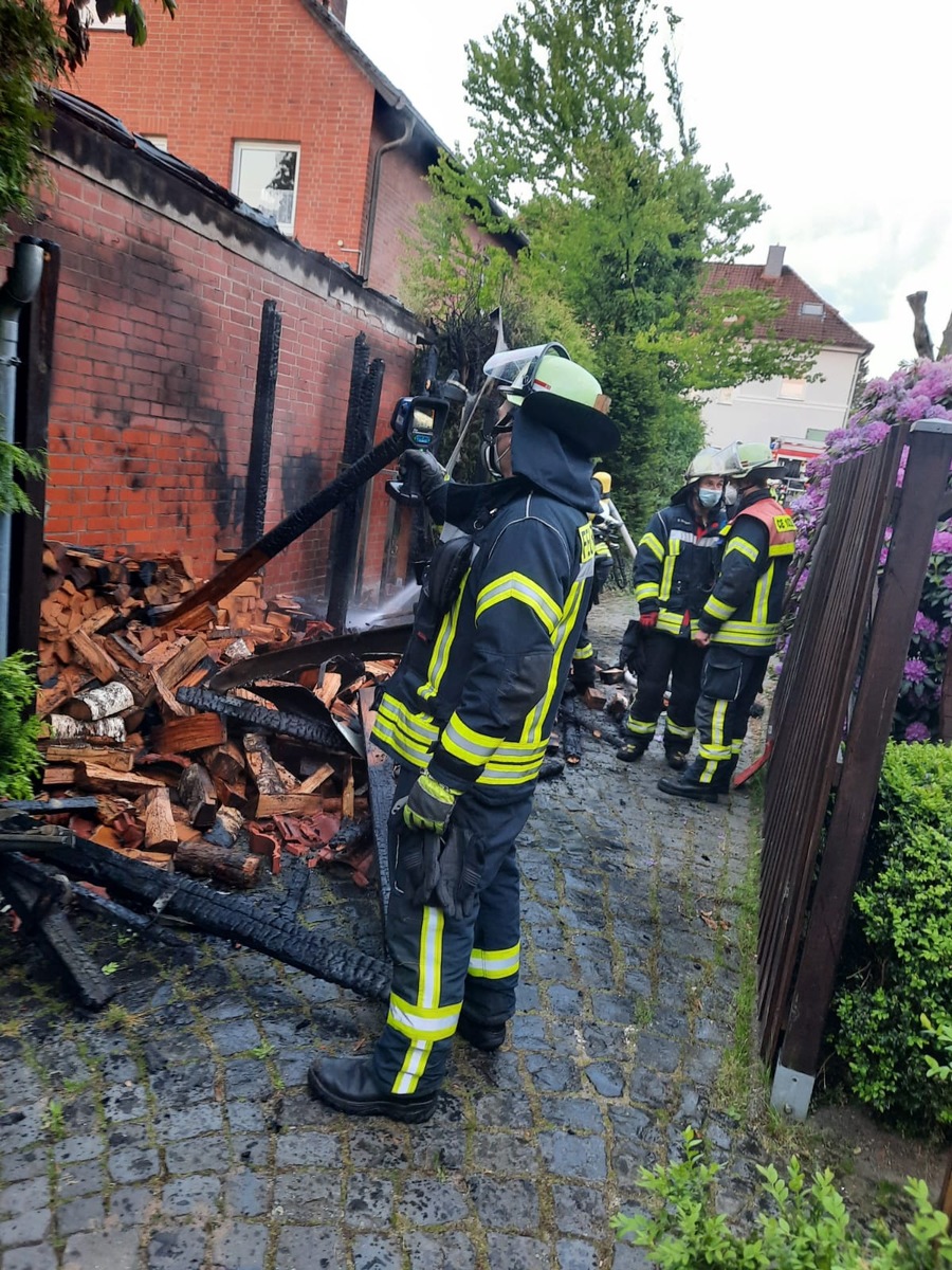 FW Celle: Zwei Einsätze in der Nacht für die Feuerwehr Celle - 4 Einsätze in 24 Stunden