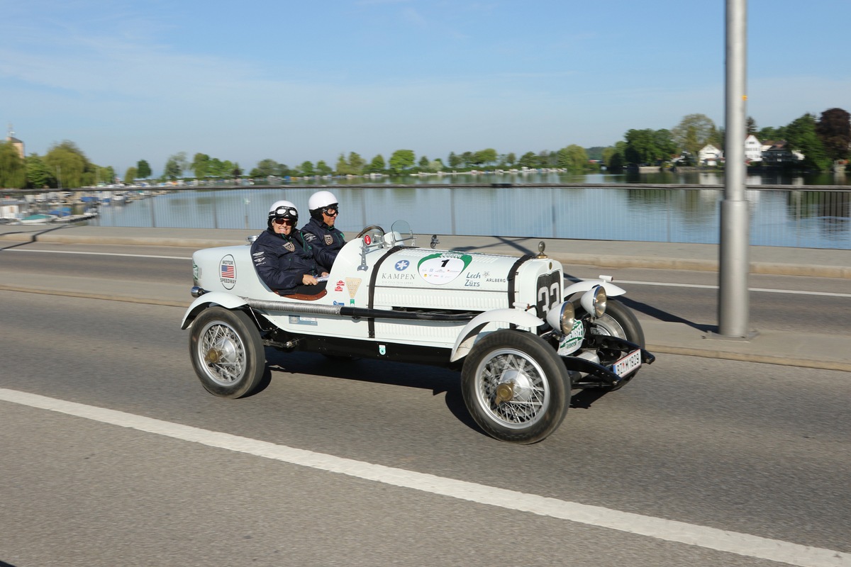 5. Bodensee-Klassik 2016: In 180 rollenden Legenden durchs Dreiländereck