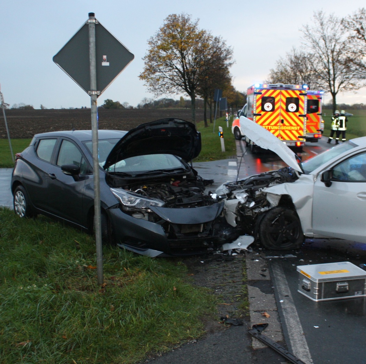 POL-COE: Ascheberg, Herbern, Nordick-Nordicker Straße/ Zwei schwer verletzte durch Unfall