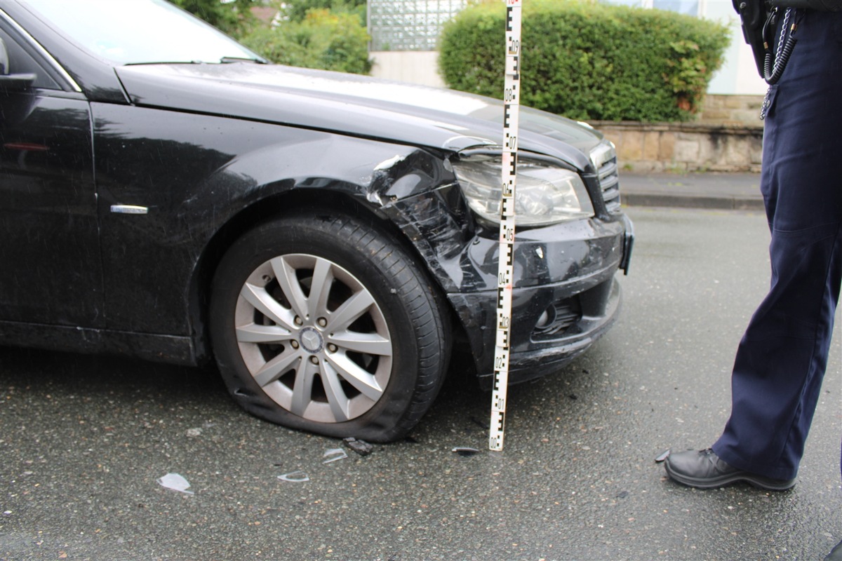 POL-HA: Iserlohner bei Verkehrsunfall leicht verletzt