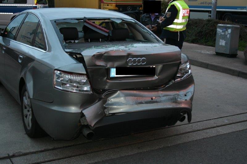 POL-PDKL: A6 Ramstein-Miesenbach, Leichtverletzt nach Auffahrunfall