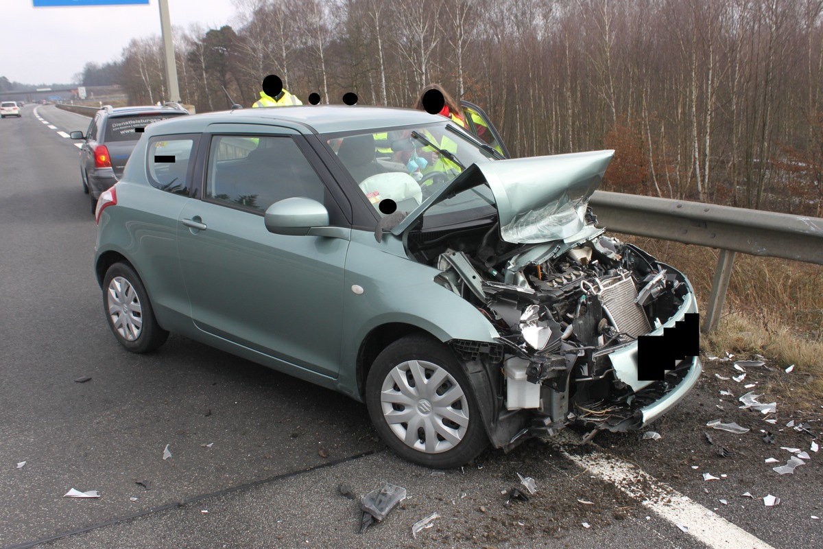 POL-PDKL: A6/Kaiserslautern, Unfallflucht nach Überholvorgang - Zeugen gesucht