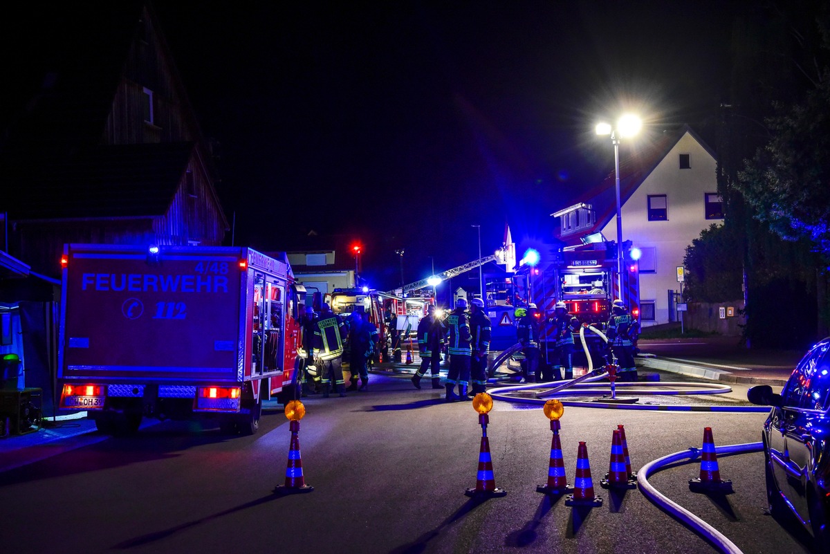 KFV-CW: Gebäudebrand in Ortsmitte von Bieselsberg. Gebäude unbewohnt und nun Einsturzgefährdet.