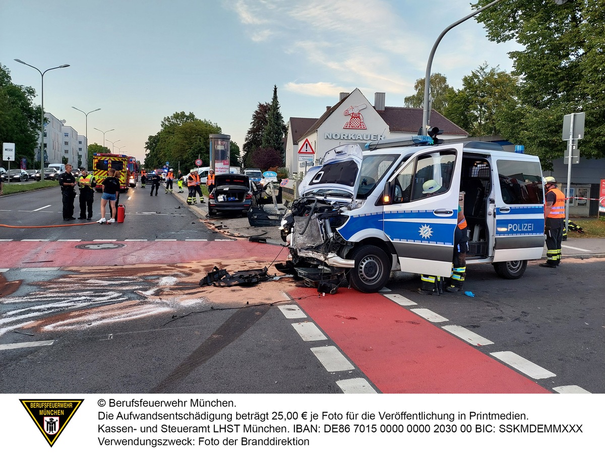 FW-M: Vier Verletzte bei Verkehrsunfall (Ramersdorf)