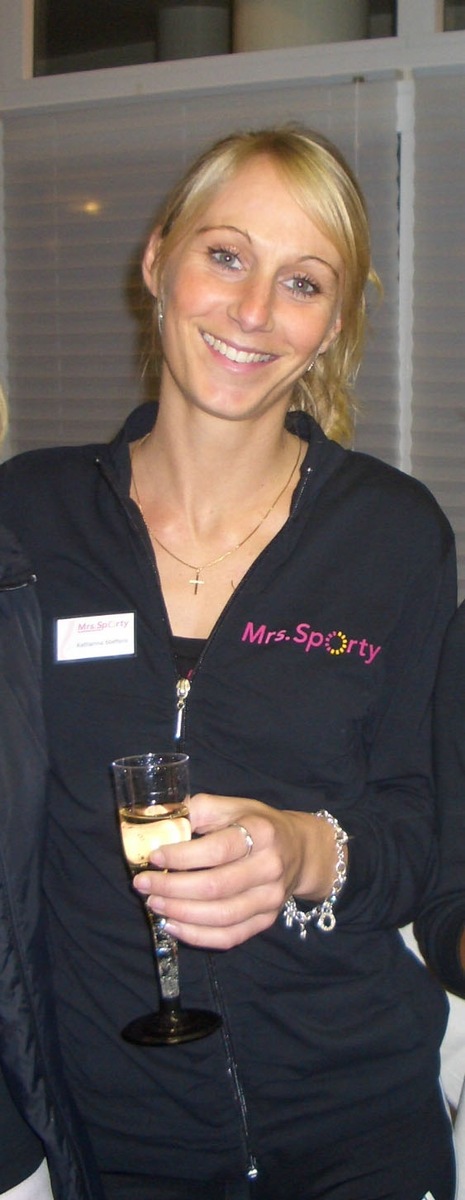 Katharina Steffens in Wuppertal mit erfolgreichster Neueröffnung eines Mrs. Sporty Sportclubs in Deutschland