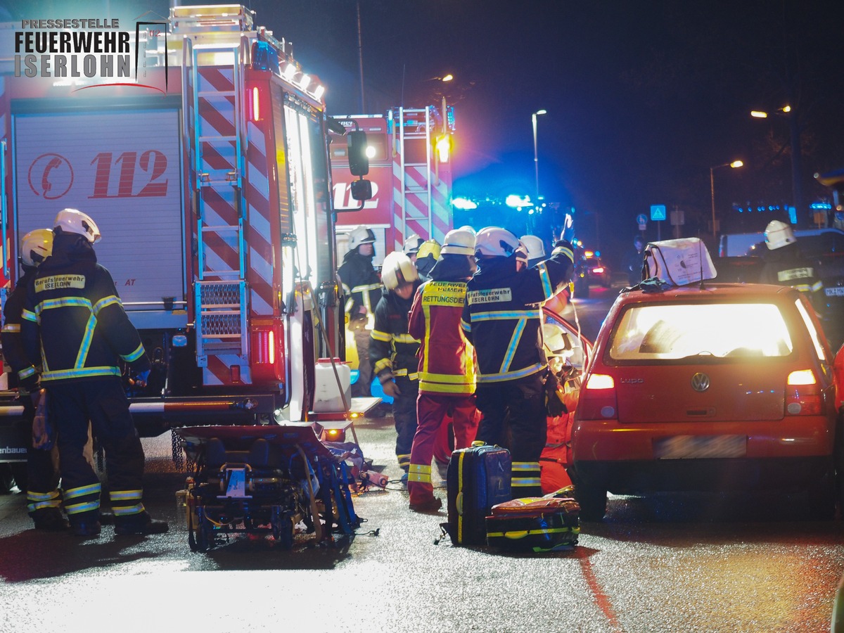 FW-MK: Schwer verletzt nach Verkehrsunfall