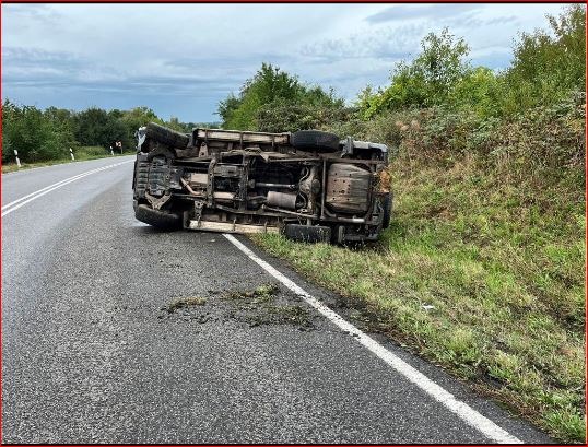 POL-PDLD: Pkw überschlägt sich-Fahrer bleibt unverletzt