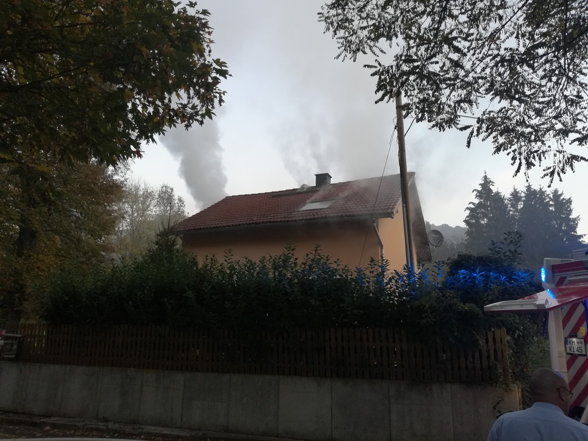 POL-PDKH: Brand eines Einfamilienhauses