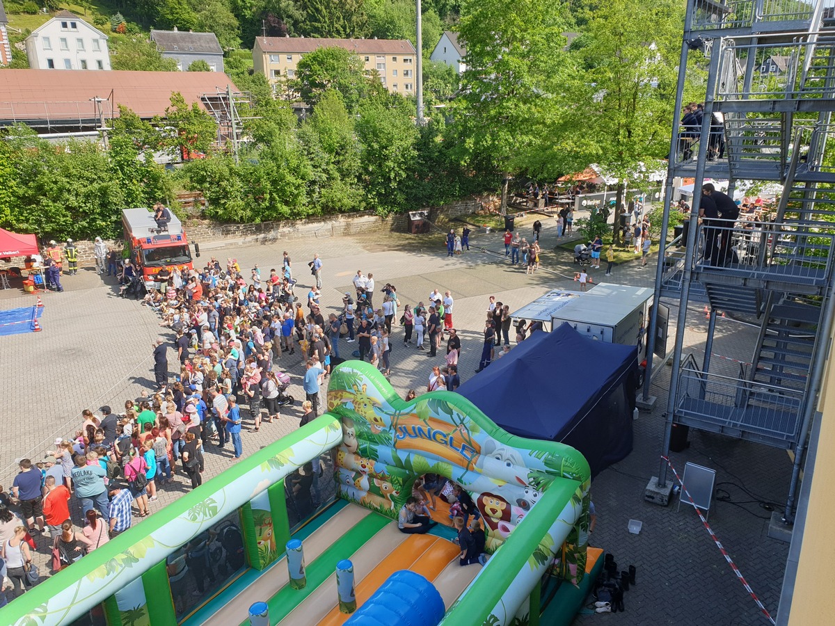 FW-Velbert: Tag der offenen Tür in Langeberg - Feuerwehr hautnah erleben!