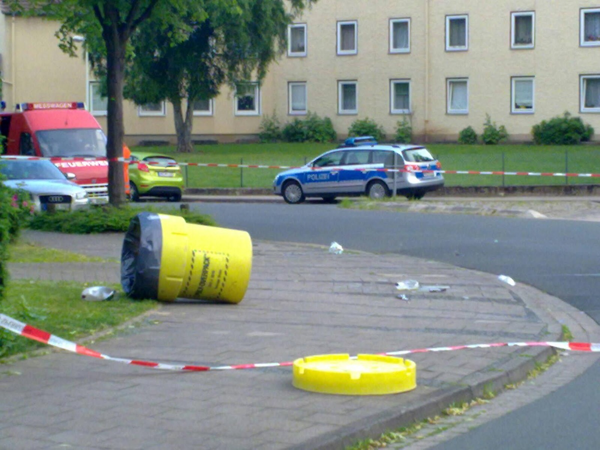 POL-HM: Herbeiführen einer Sprengstoffexplosion