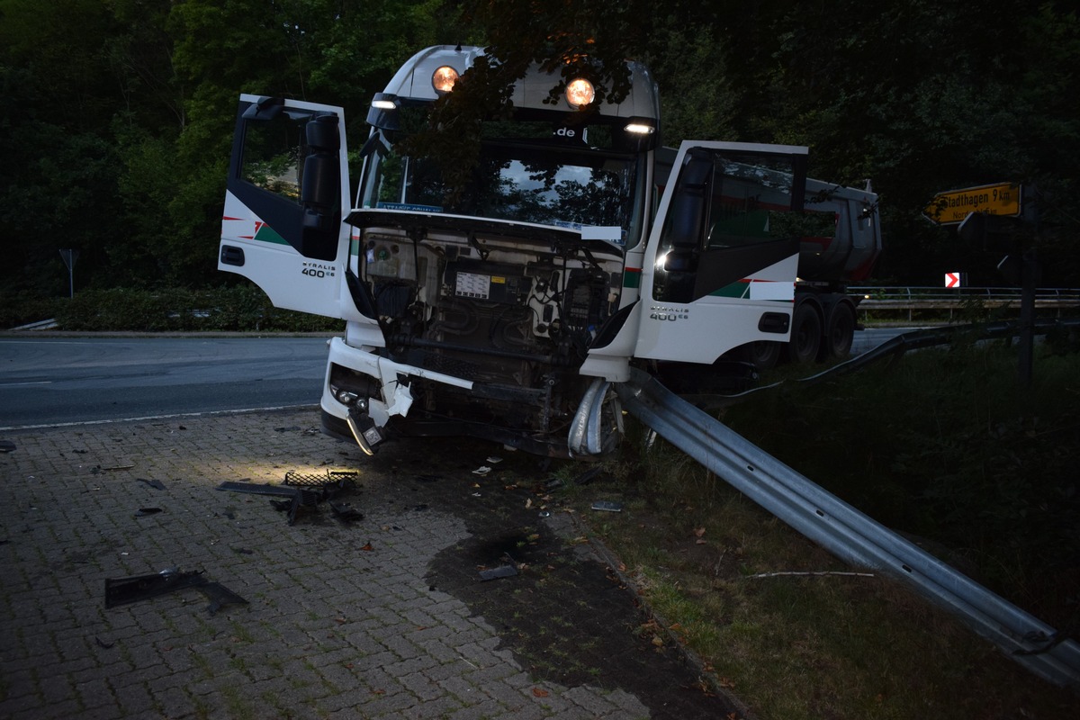 POL-NI: Pollhagen- Schwerer Verkehrsunfall - Rettungshubschrauber im Einsatz