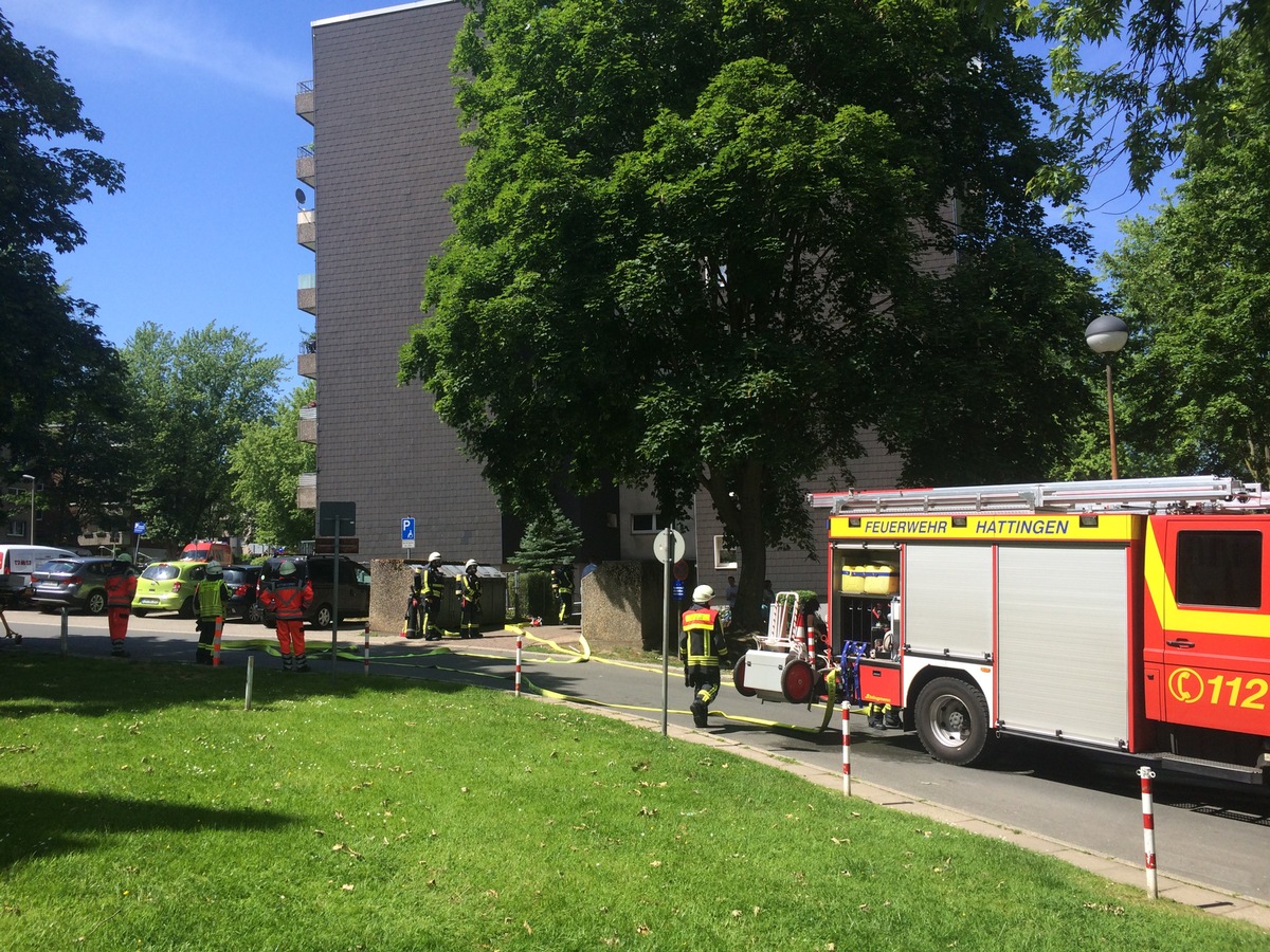 FW-EN: Gemeldeter Wohnungsbrand im Hochhaus