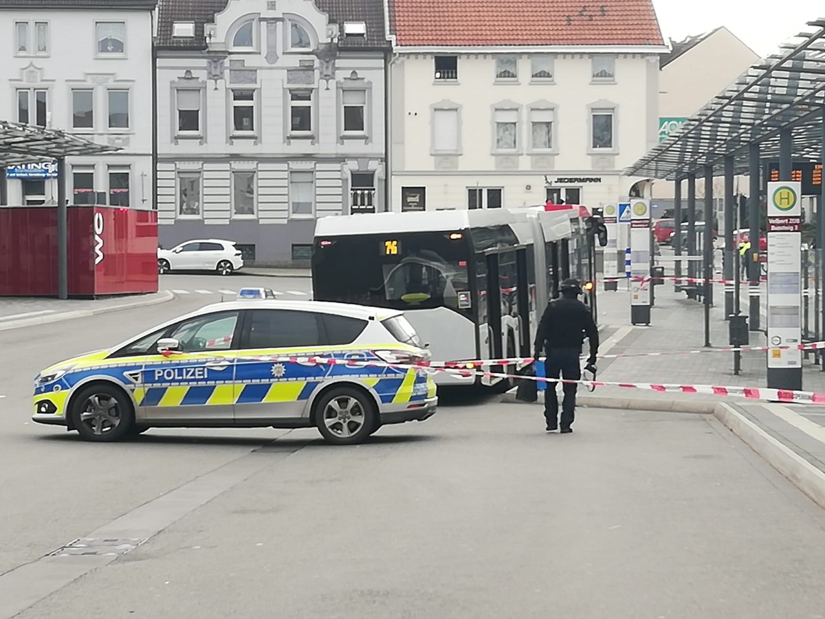 POL-ME: Abschlussmeldung: Polizeieinsatz am ZOB in Velbert beendet - Velbert - 2011021