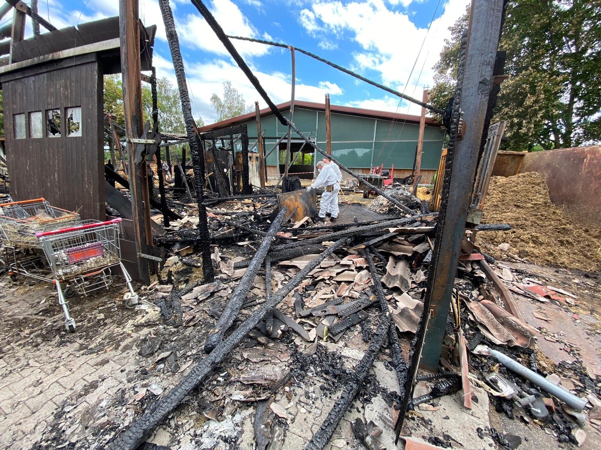 POL-PDNW: Nachtrag zu unserer PM vom 29.06.2020 - Brand einer Lagerhalle in einem Reiterhof in Neustadt/Wstr. - Gutachter bestätigt Brandstiftung