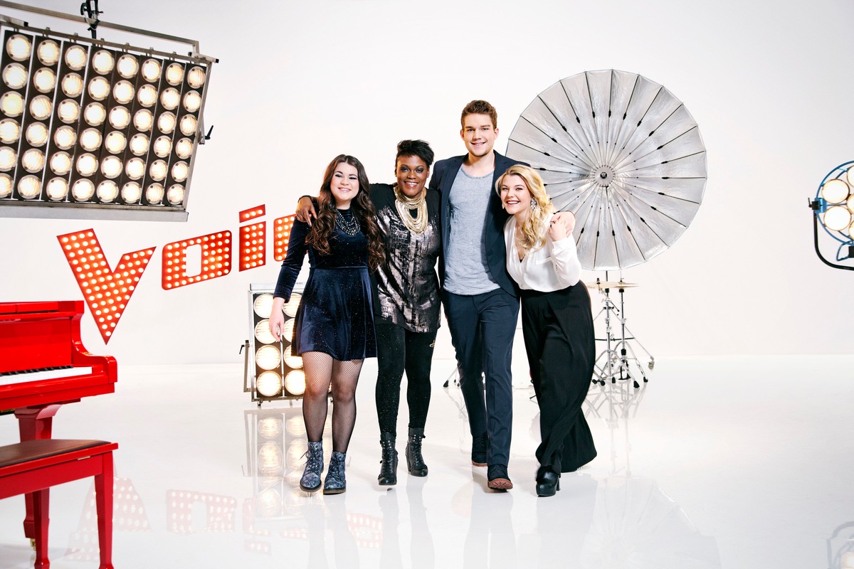 Danke! Die #TVOG-Finalisten Charley Ann, Lina, Marion und Andrei geben persönliche Autogramme via @idolcard auf Twitter (FOTO)