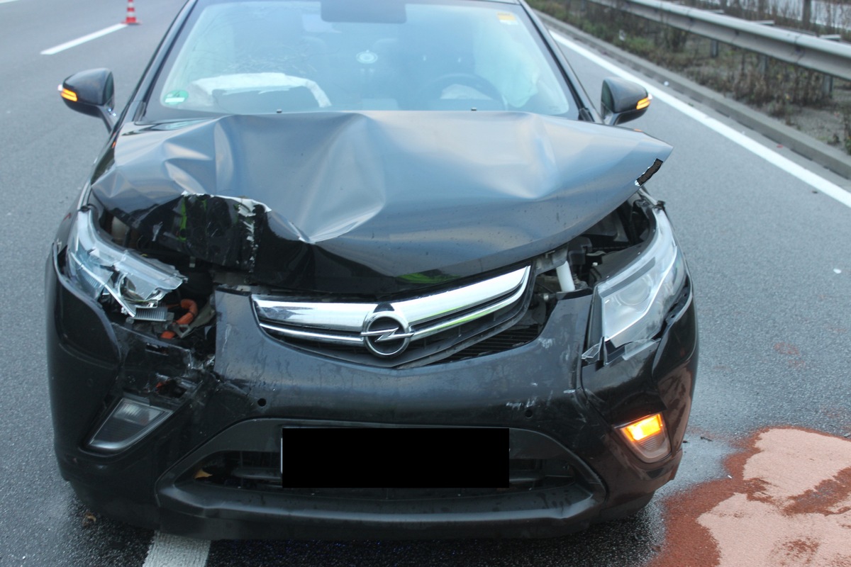 POL-PDKL: A6/Kaiserslautern, Vier Verletzte und hoher Sachschaden bei sieben Verkehrsunfällen