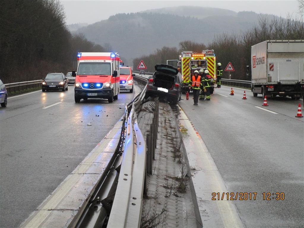 POL-PPTR: Frau bei Unfall auf A 602 schwer verletzt