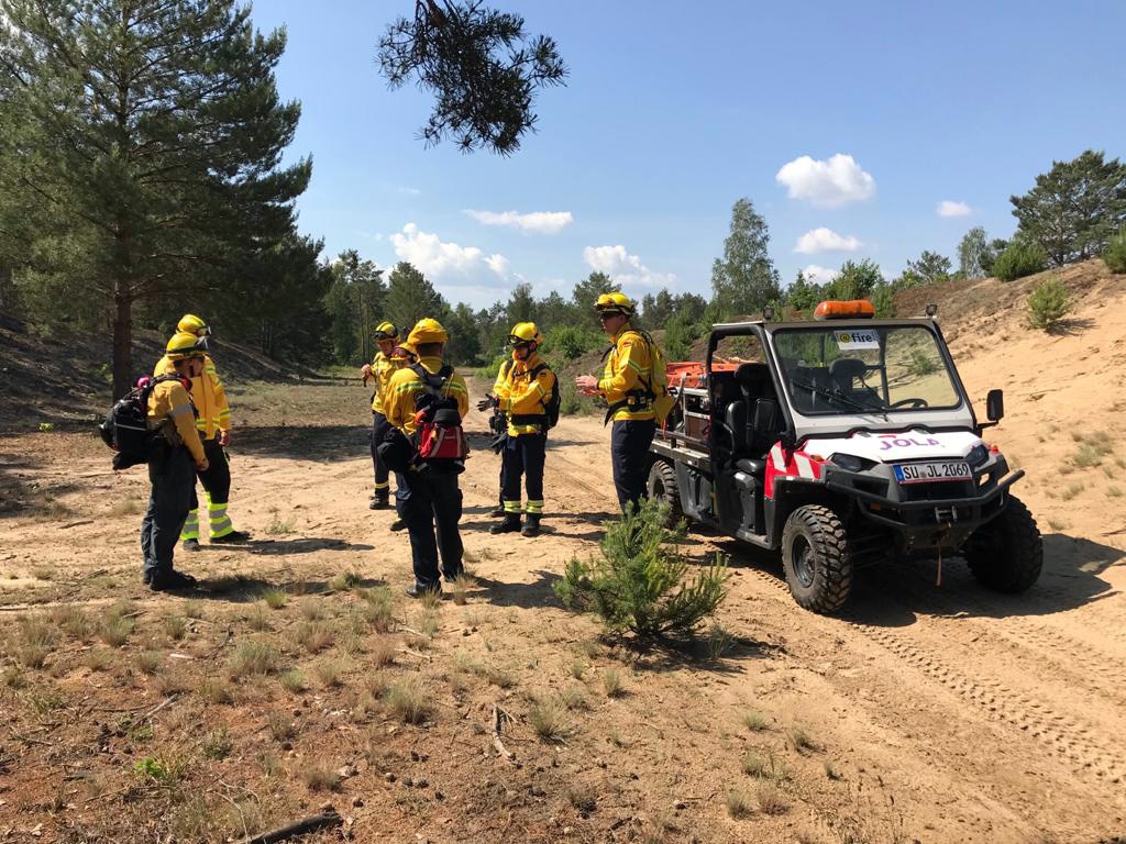 28 Waldbrandspezialisten in Brandenburg ausgebildet