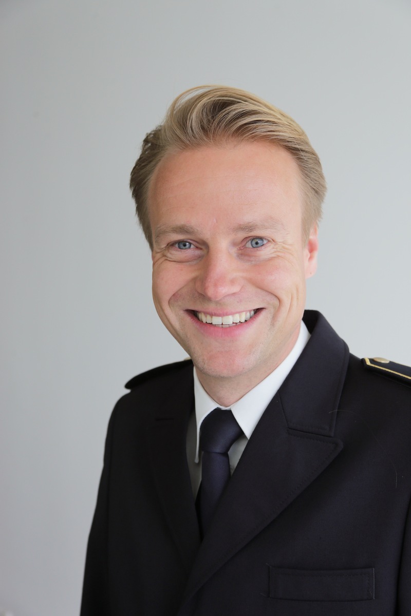 FW-D: Oberbürgermeister besucht den neuen Chef der Feuerwehr Düsseldorf David von der Lieth - Pressemeldung der Stadt Düsseldorf über den Feuerwehrverteiler