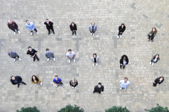 Neuer Ausbildungsjahrgang startete bei der uniVersa: Motiviert in einen neuen Lebensabschnitt