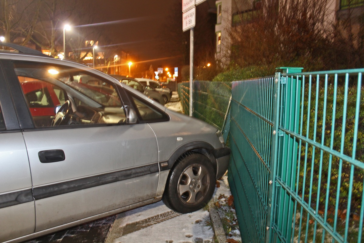 POL-ME: Volltrunkene Fahruntüchtigkeit am Steuer - Velbert - 1812082