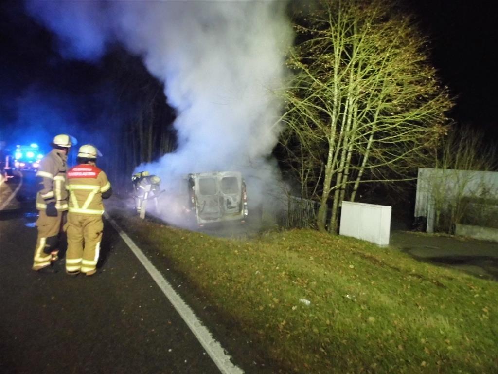 POL-PPWP: Auto brennt nach Unfall