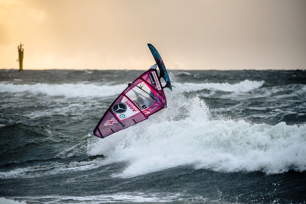 Mercedes-Benz Windsurf World Cup Sylt 2019: Philip Köster verlässt Sylt als Weltranglisten-Erster / &quot;Welle machen für den Klimaschutz&quot;: Gelungene Premiere für den Green Seven Summit