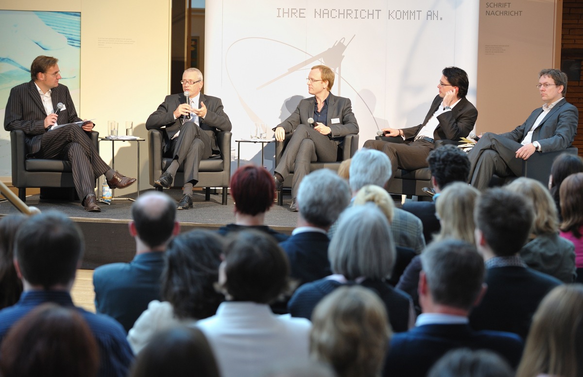 Abschluss der media coffee-Reihe &quot;Gewinner und Auslaufmodelle - Wer profitiert von der Medienkrise?&quot; in Düsseldorf