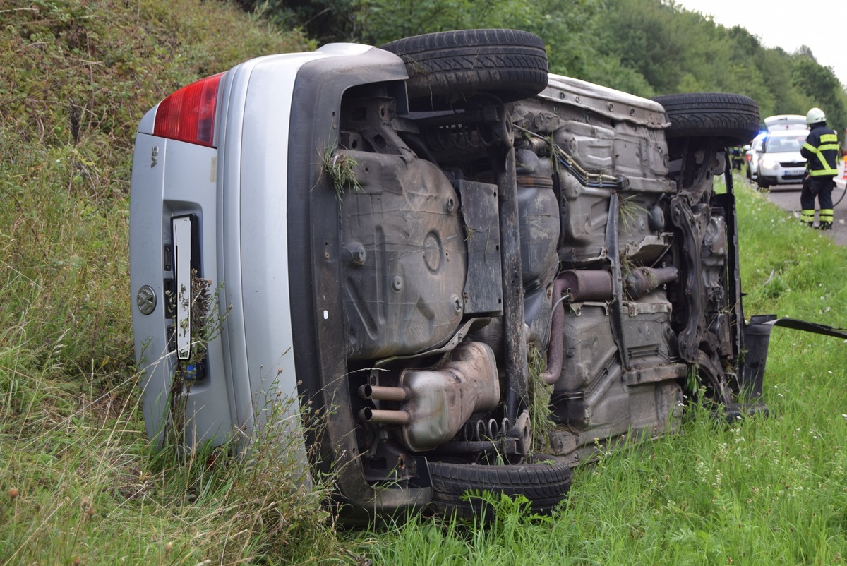 POL-PDKL: A 62/ Kusel, 4 Leichtverletzte nach Überschlag mit Pkw