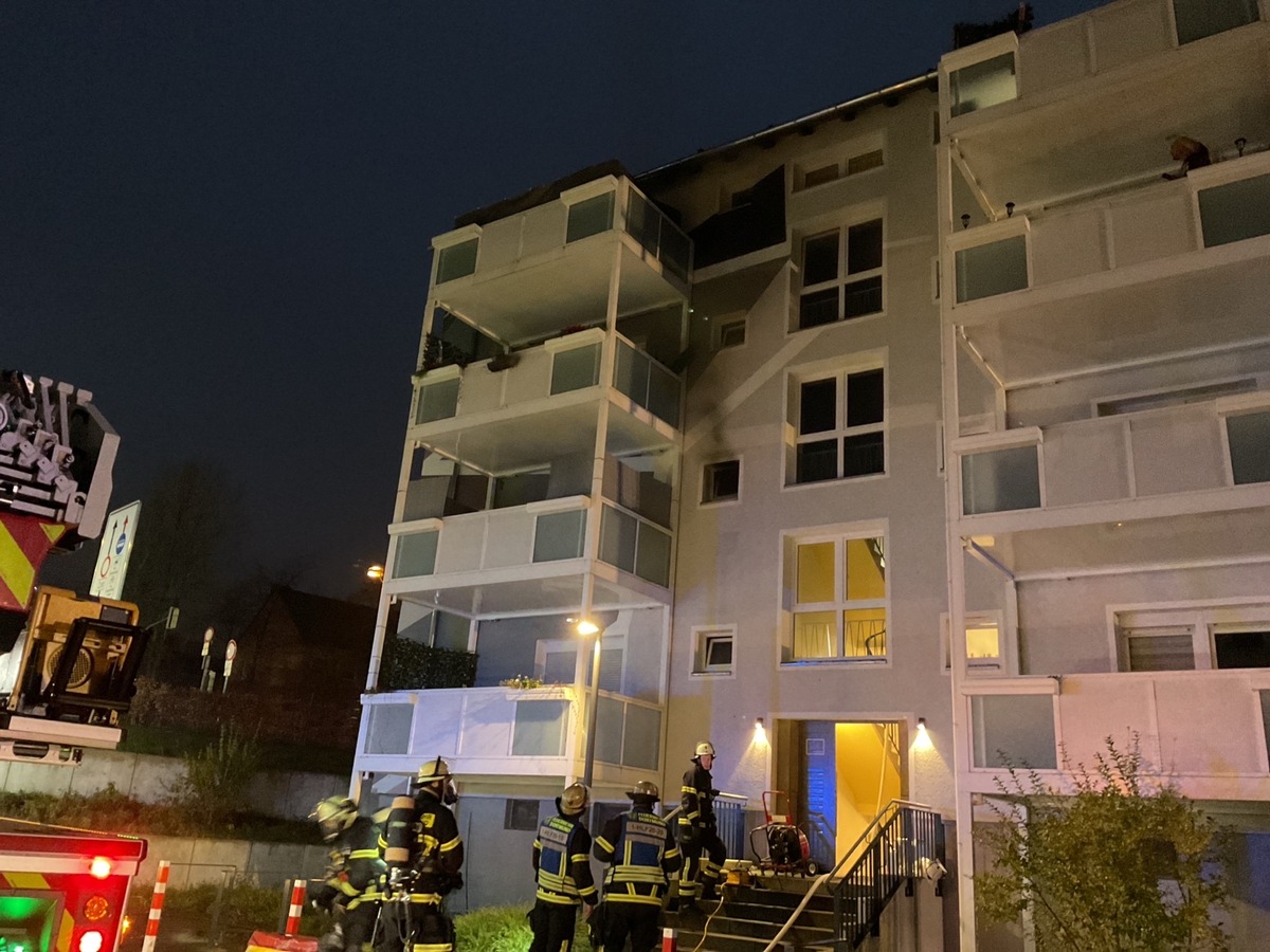 FW-DO: Wohnung in Dortmund-Nord nach Zimmerbrand unbewohnbar