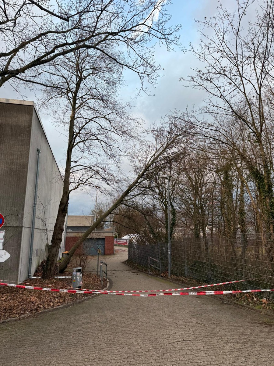 FW Ratingen: Sturmtief über Ratingen