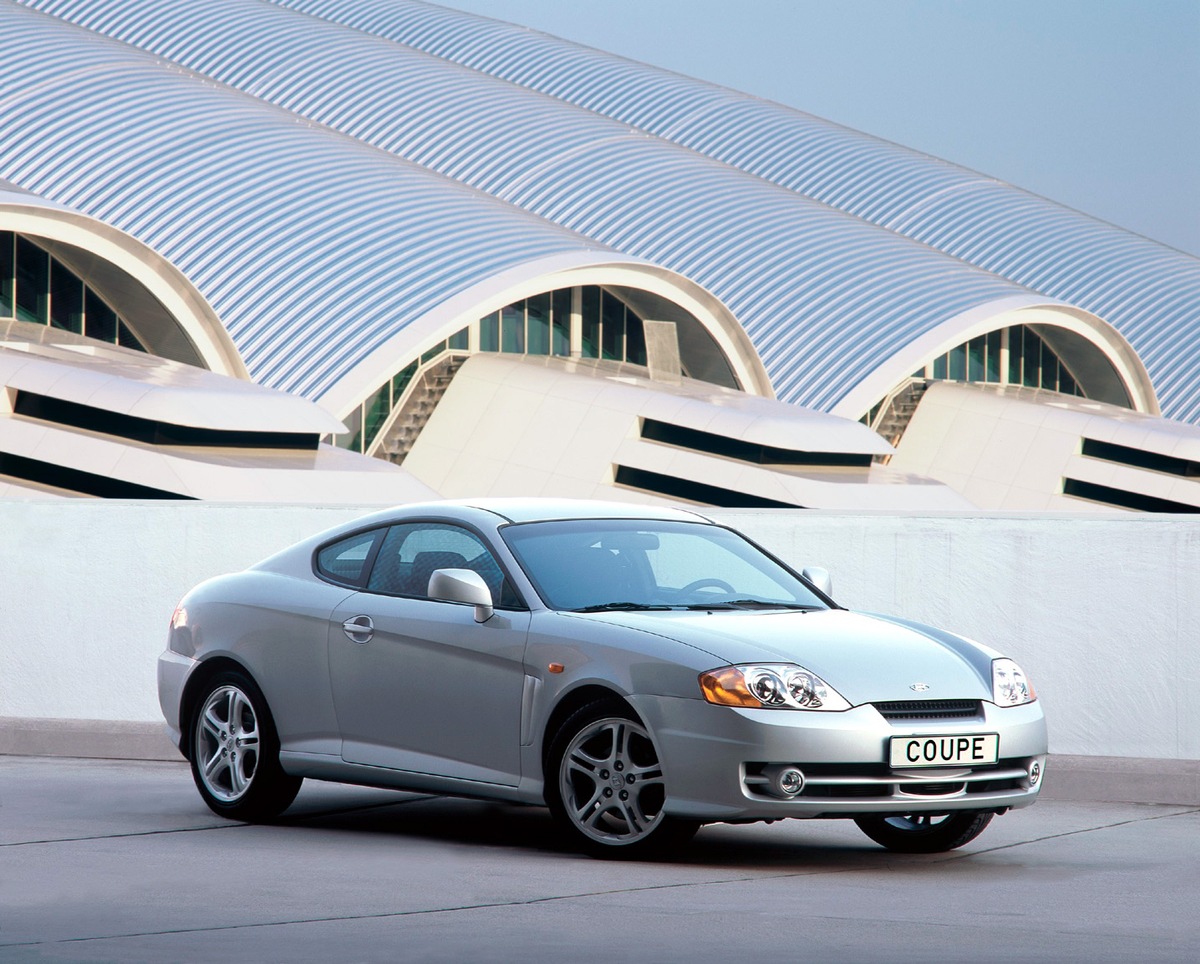 September 2001 / Hyundai Coupé - Nachfolger der jetzigen Generation feiert Weltpremiere auf der IAA in Frankfurt