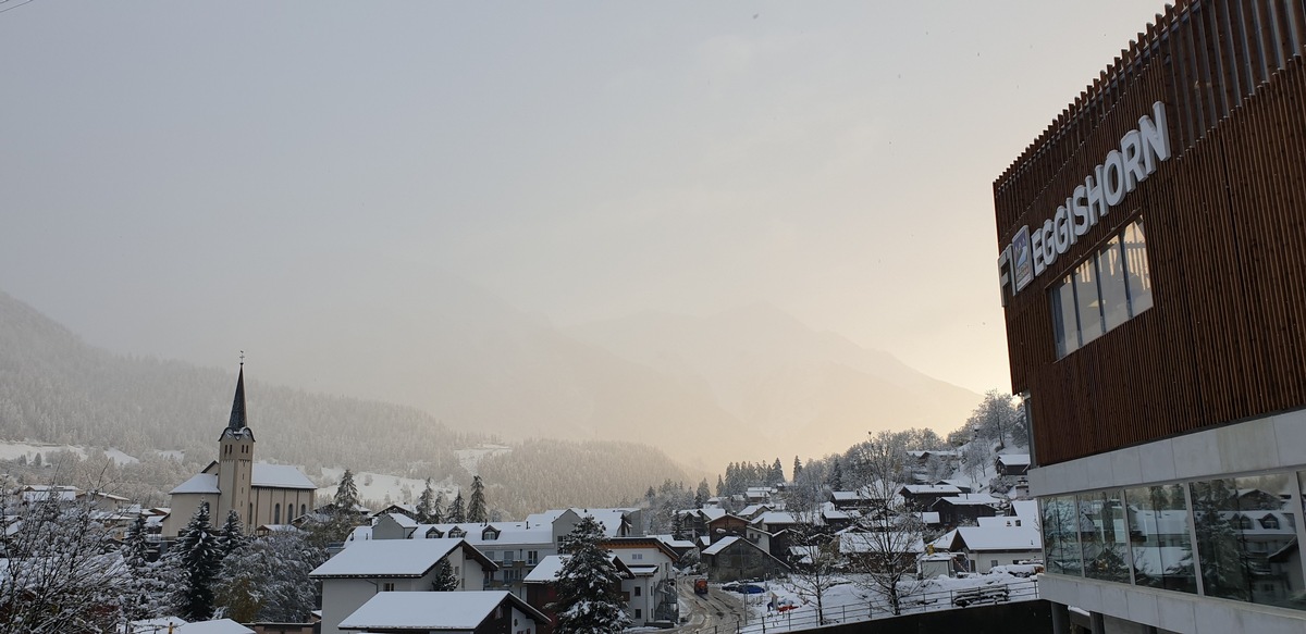 Der neue ÖV-Hub in Fiesch ist eröffnet! Zug, Bus und Gondelbahn barrierefrei an einem Standort vereint