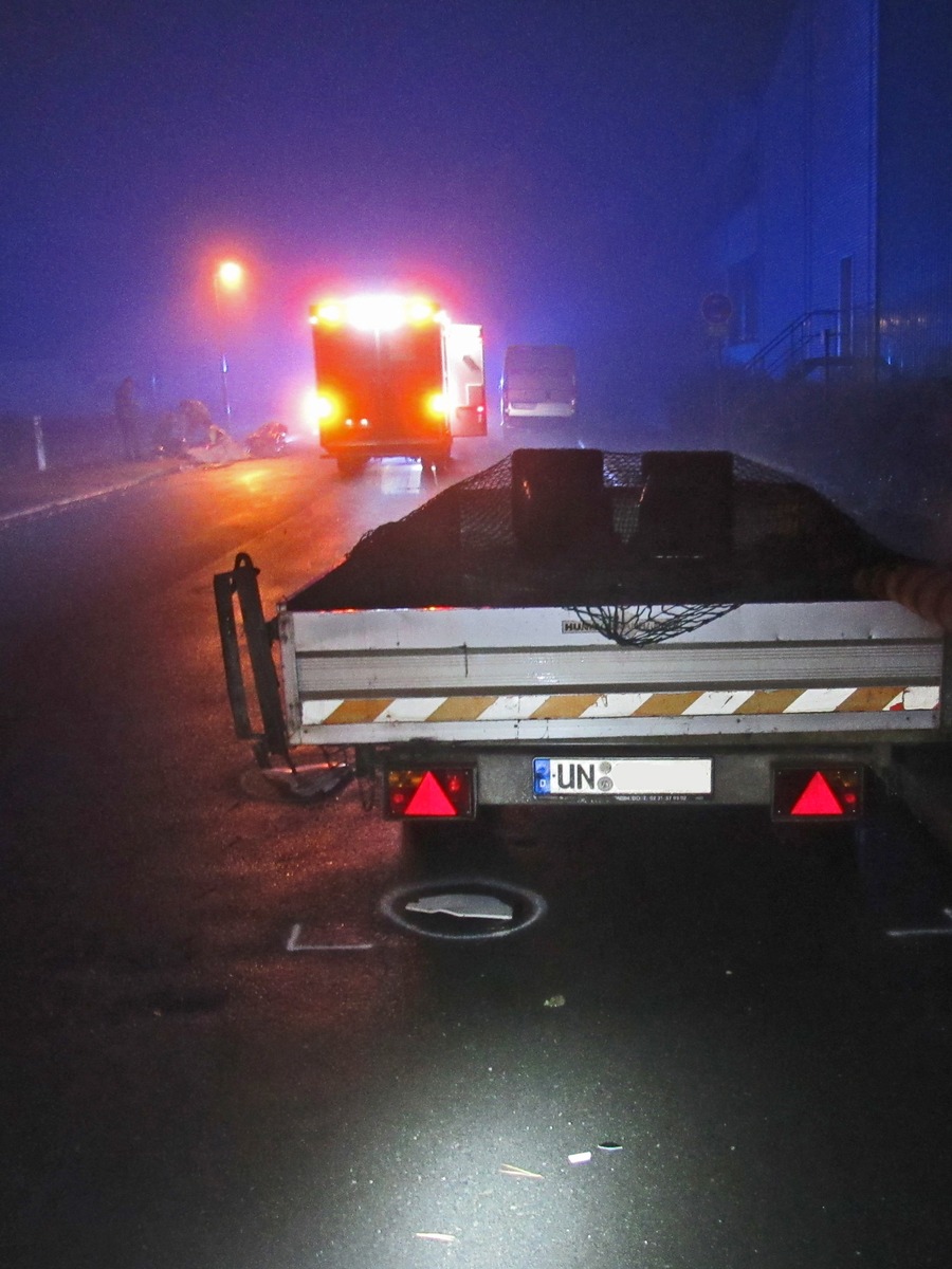 POL-ME: 17-jährige Motorradfahrerin schwer verletzt - Velbert - 2012112