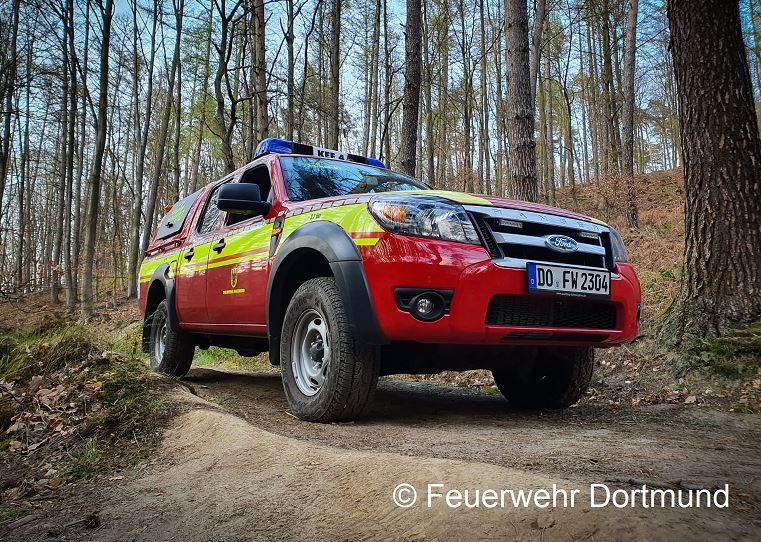 FW-DO: Rettung in unwegsamen Gelände