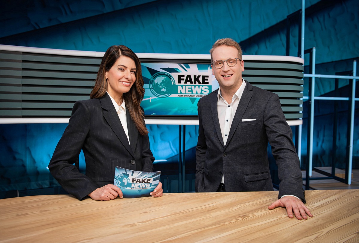 Fake, aber funny! Linda Zervakis, Katrin Bauerfeind und Benni Stark verbreiten am Mittwoch auf ProSieben die &quot;Fake News&quot; des Jahres