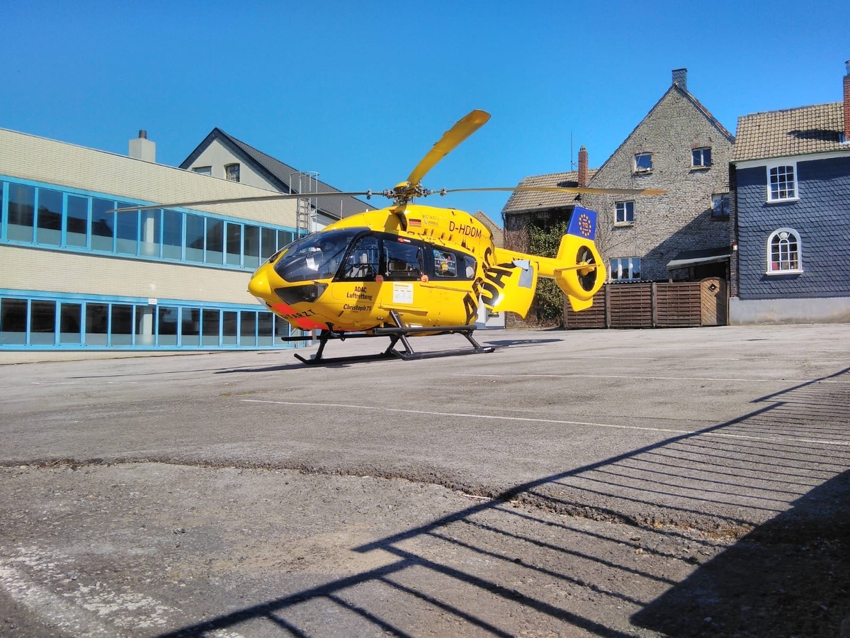 FW-Heiligenhaus: Feuerwehr unterstützt Rettungsdienst bei kompliziertem Einsatz (Meldung 8/2020)