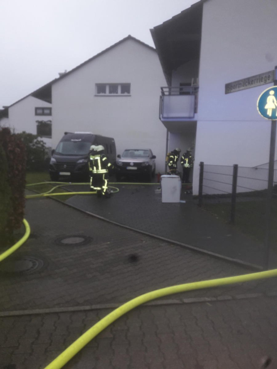 FW-EN: Brand im Gebäude