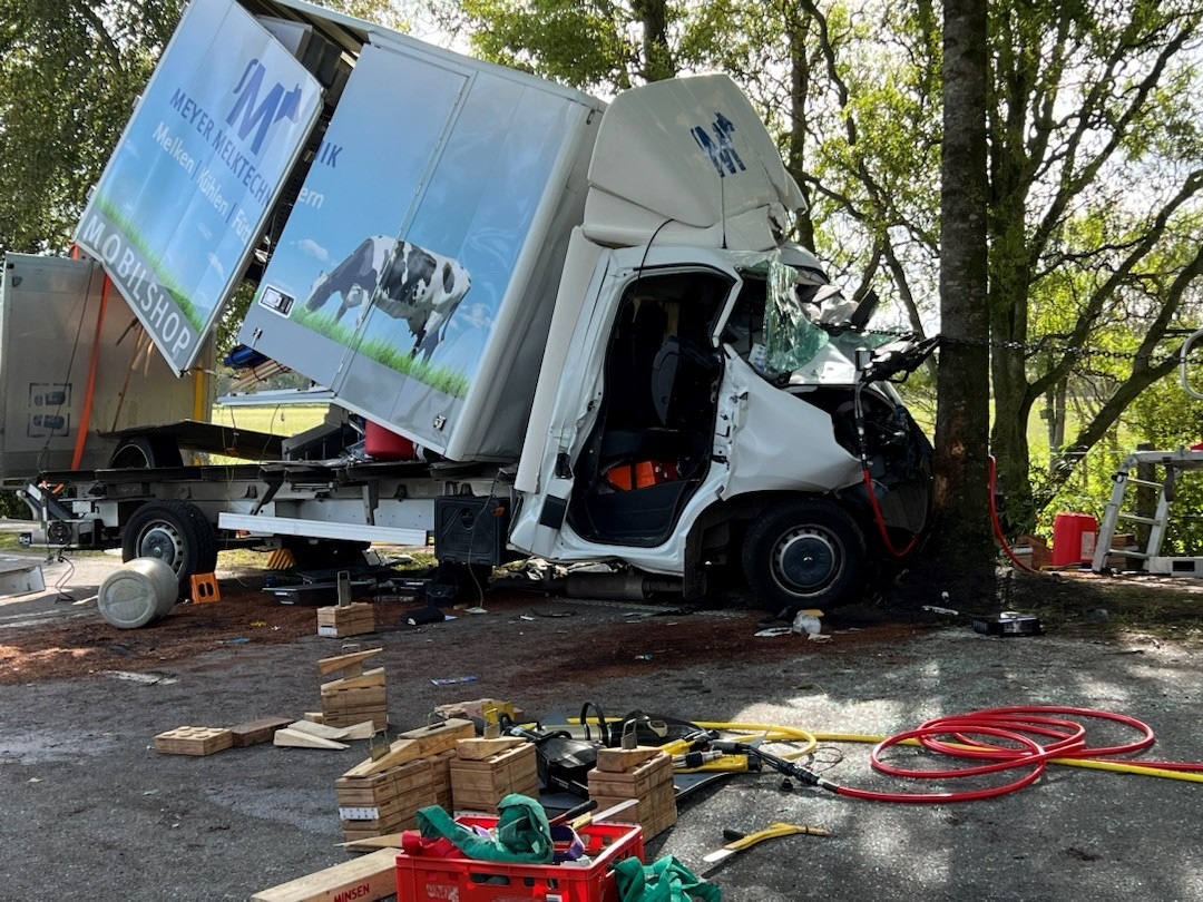 POL-WHV: Pressemeldung des PK Jever vom 13.09.2024 -Schwerer Verkehrsunfall auf der K 87 in der Ortschaft Mederns-