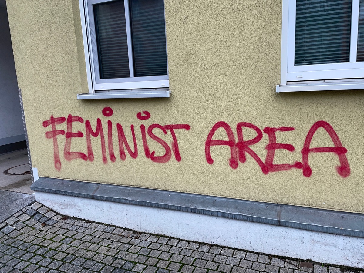 LPI-J: Großflächige Graffiti gesprüht