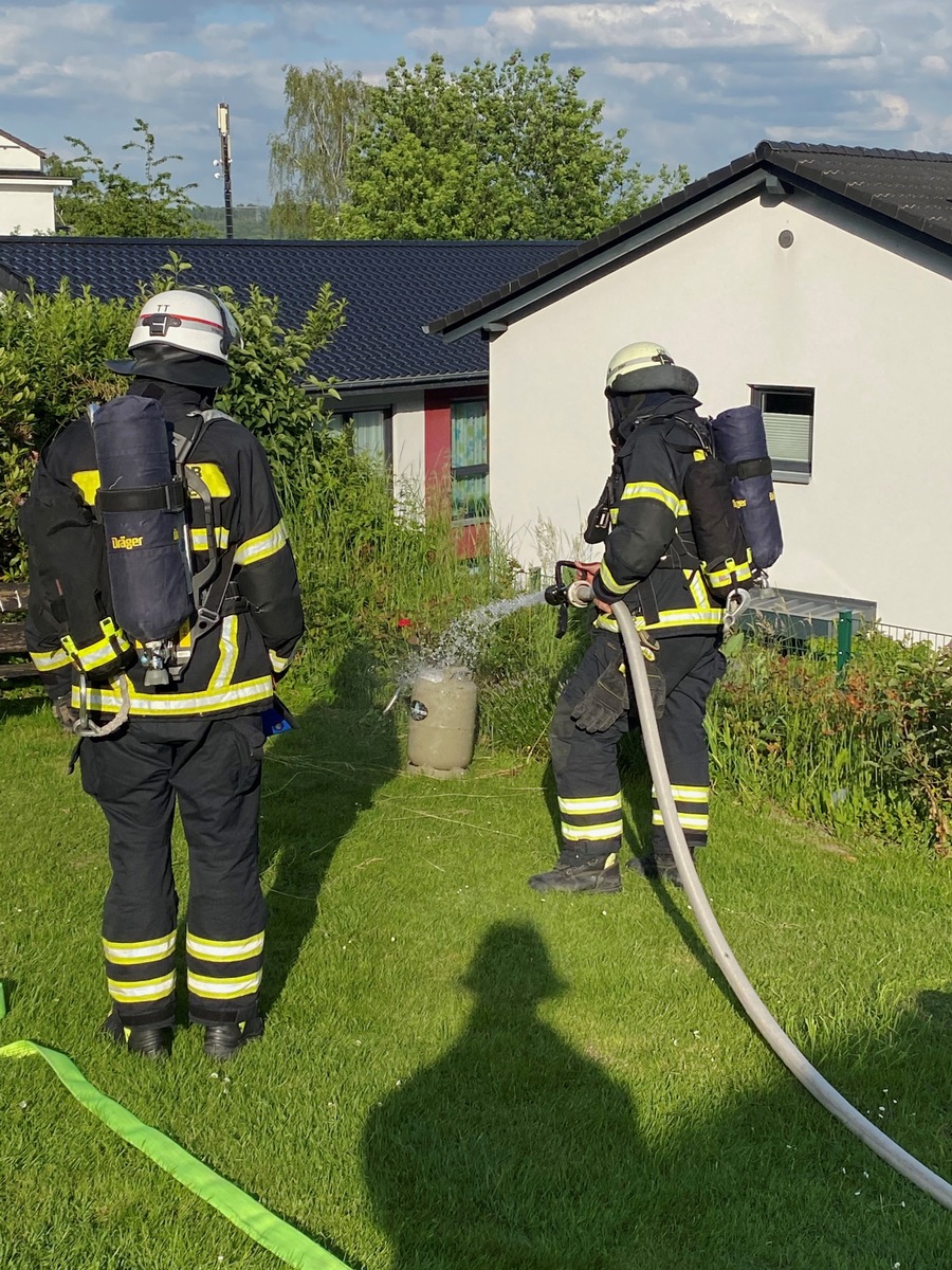 FW-EN: Gasflasche eines Grills brannte - Drei Einsätze am Wochenende