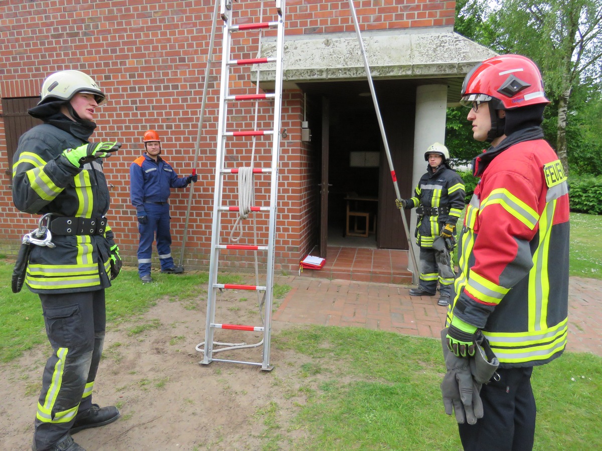 FW-ME: Feuerwehren trainieren gemeinsam in Münster (Meldung 19/2015)