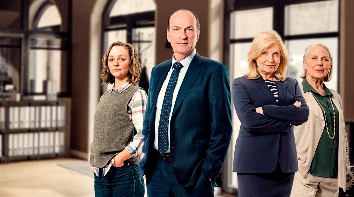 Hochbetrieb in der &quot;Kanzlei&quot; / Sechste Staffel der ARD-Anwaltsserie stellt neuen Quotenrekord auf / Drehstart für siebte Staffel, neuer Fernsehfilm im Sommer