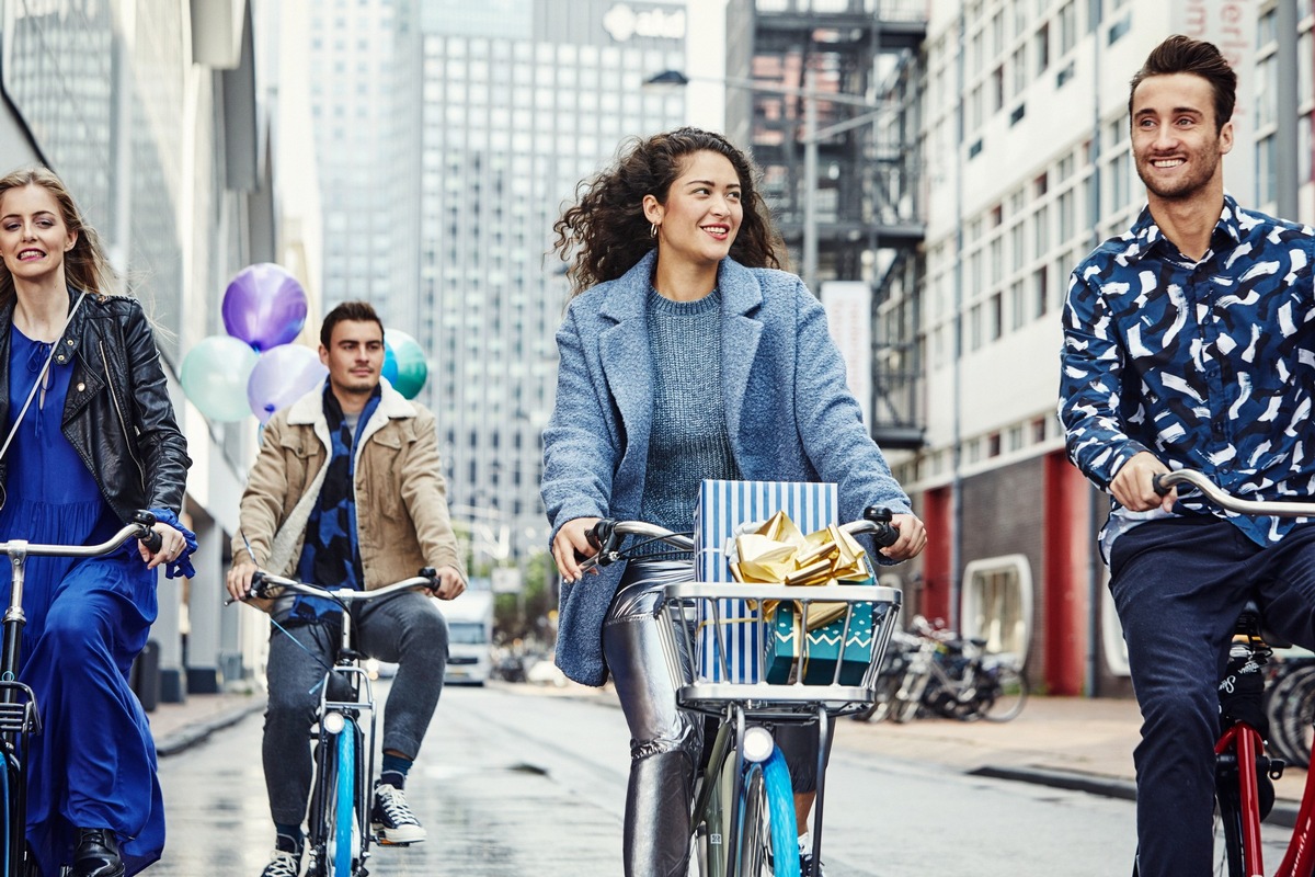 Pressemitteilung: Swapfiets expandiert in Europa - Anbieter von Fahrrad-Abos kommt nach London, Mailand und Paris und bietet mehr E-Mobilität